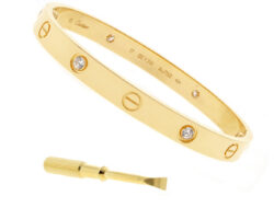 Featured image for cartier bracelet diamond gold